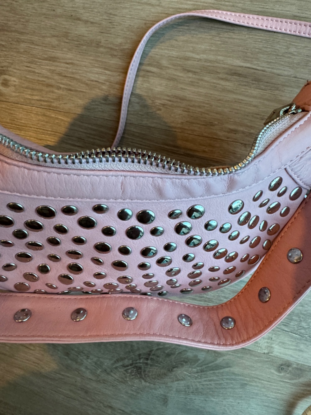 Núnoo Pluto Rivet Silky Pink Leather Crescent Studded Shoulder Bag Y2K - Picture 11 of 13